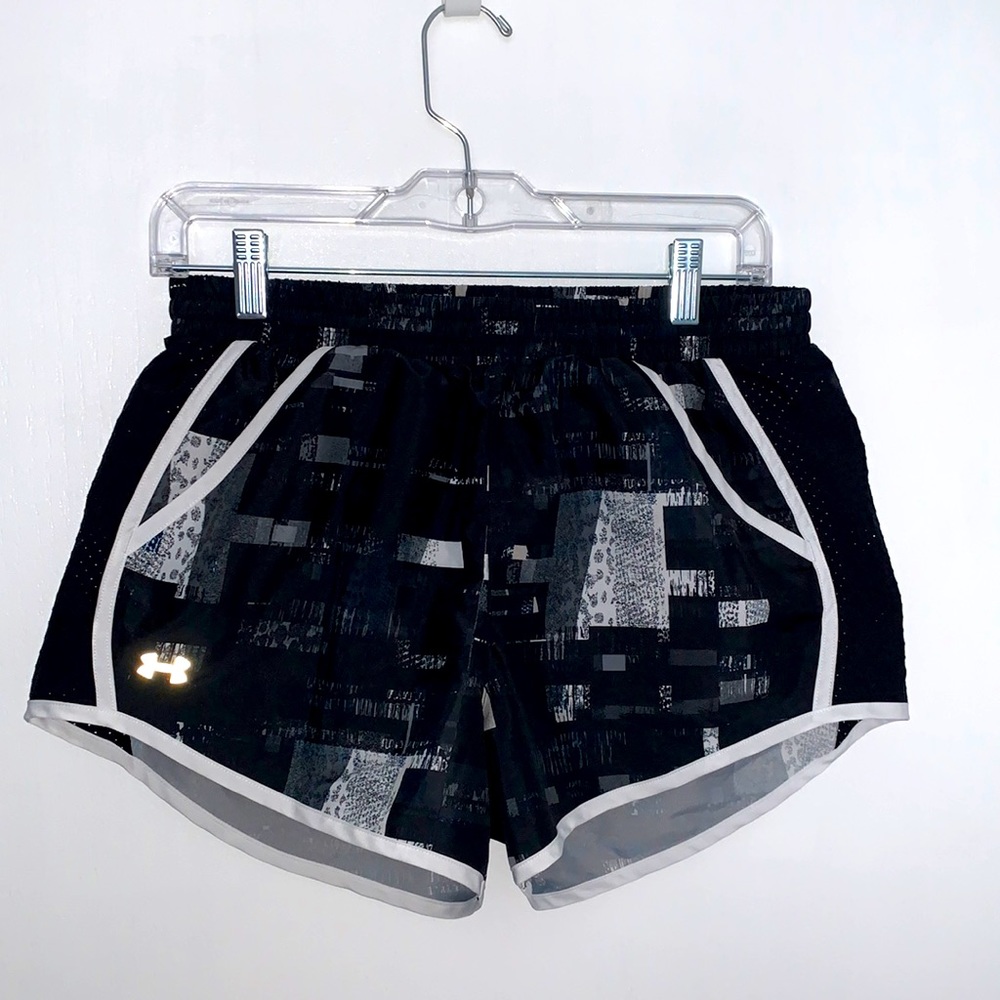 Under Armour Loose Fit Athletic Short